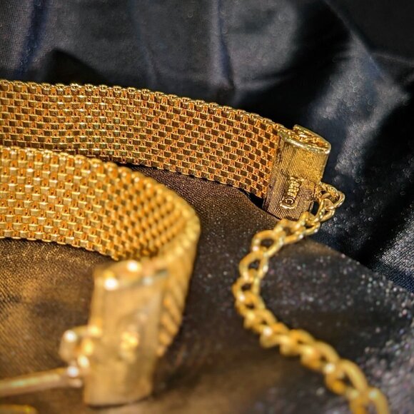 Gold Designer Choker Necklace - Picture 7 of 8